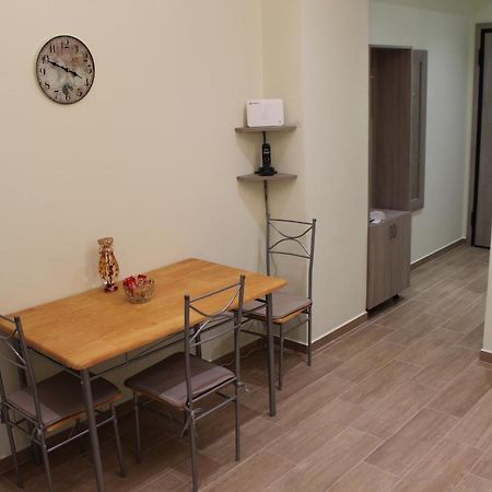 Comfortable Apartment In The Center Of Атина Екстериор снимка