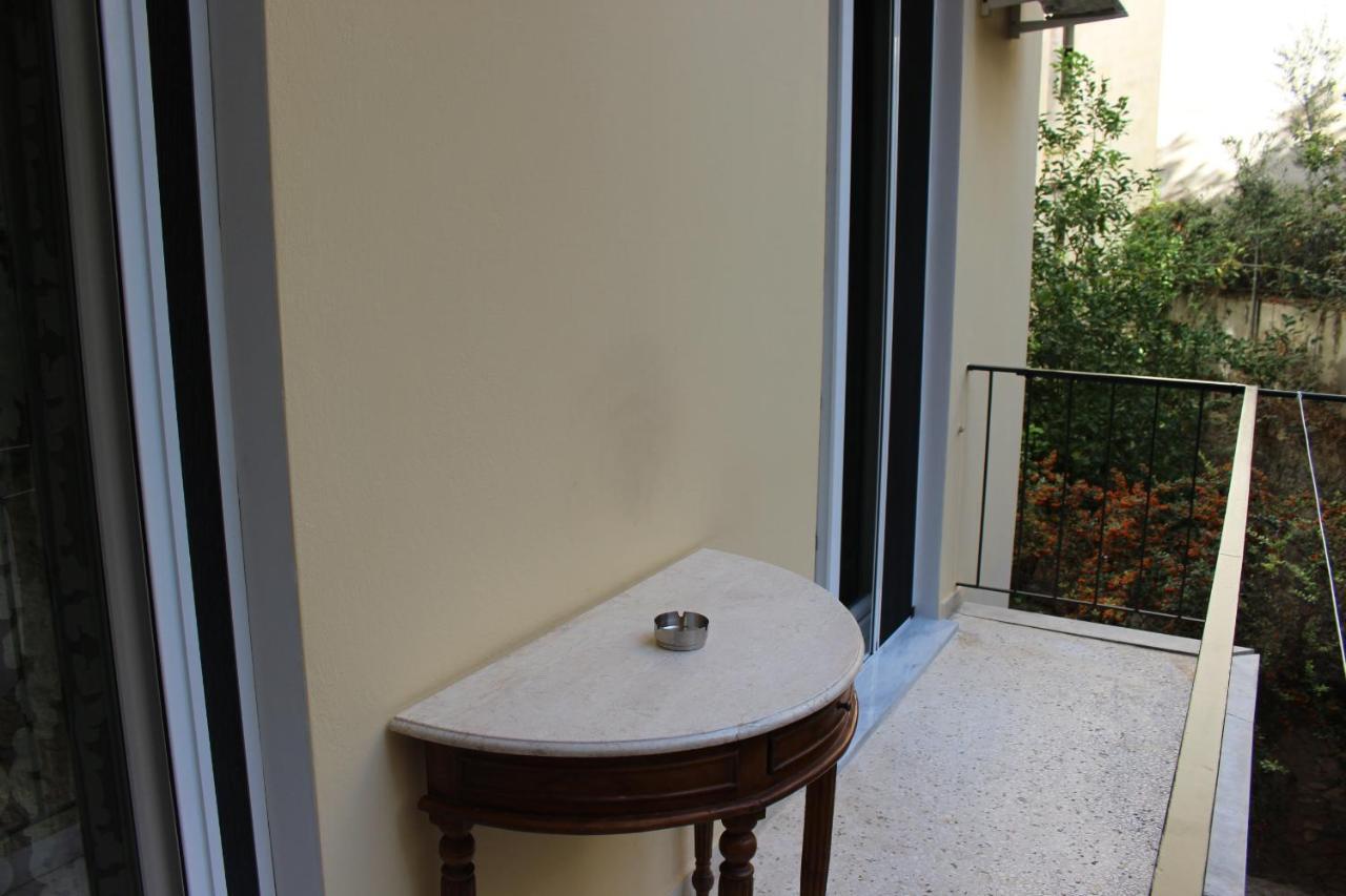 Comfortable Apartment In The Center Of Атина Екстериор снимка