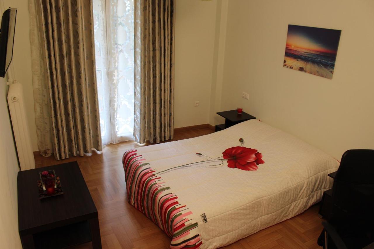 Comfortable Apartment In The Center Of Атина Екстериор снимка