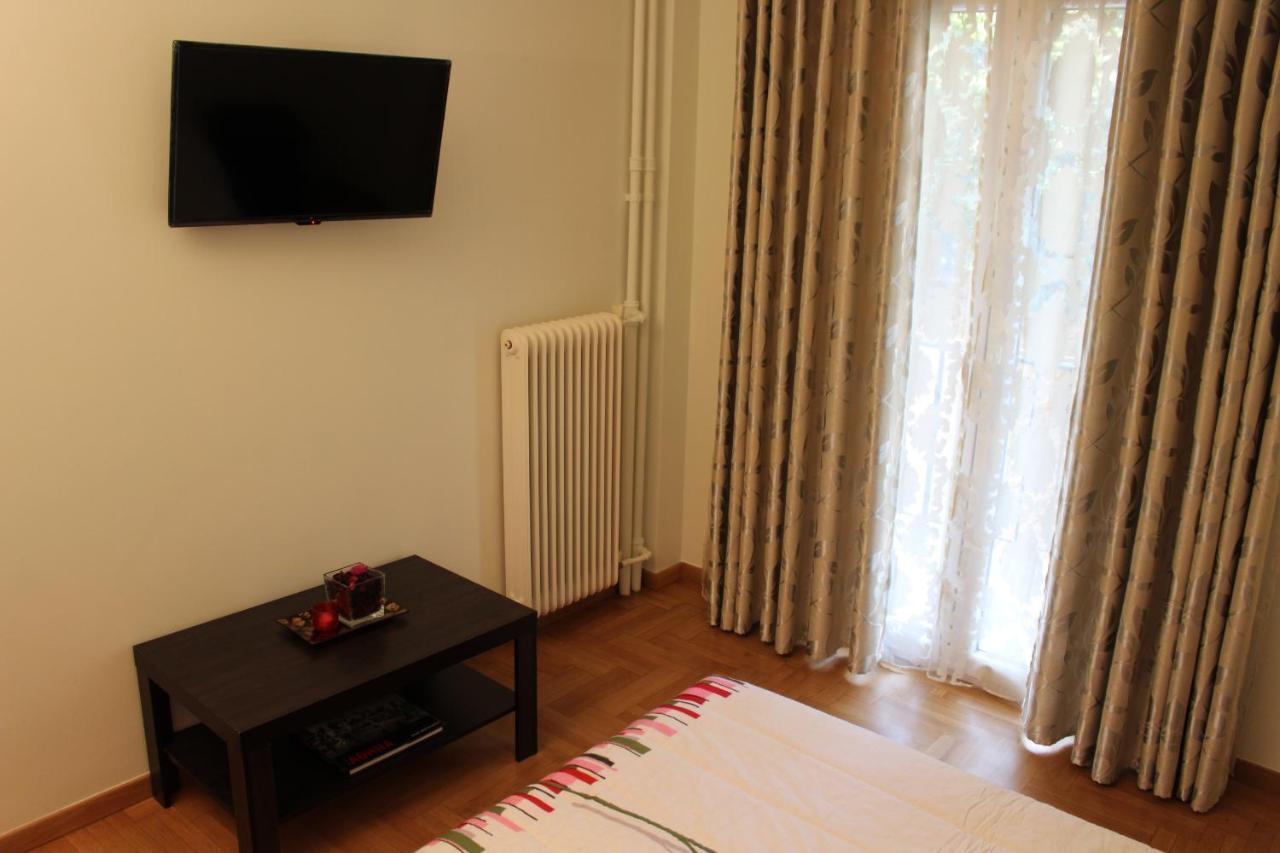 Comfortable Apartment In The Center Of Атина Екстериор снимка
